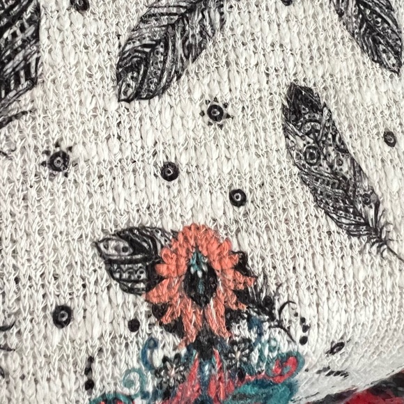 Boho Feather Print Racerback Top - Picture 7 of 7